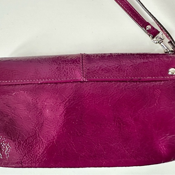 Coach Patent Leather large flap wallet wristlet - Picture 13 of 17
